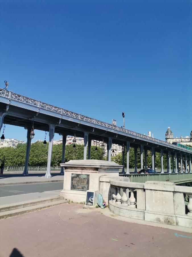 Toureifelchampselysee Paris Exterior foto