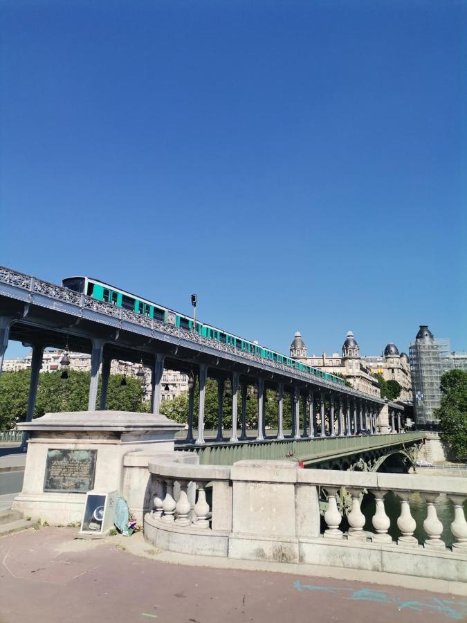 Toureifelchampselysee Paris Exterior foto