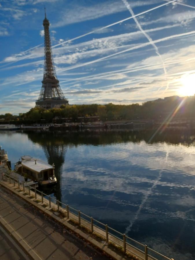 Toureifelchampselysee Paris Exterior foto