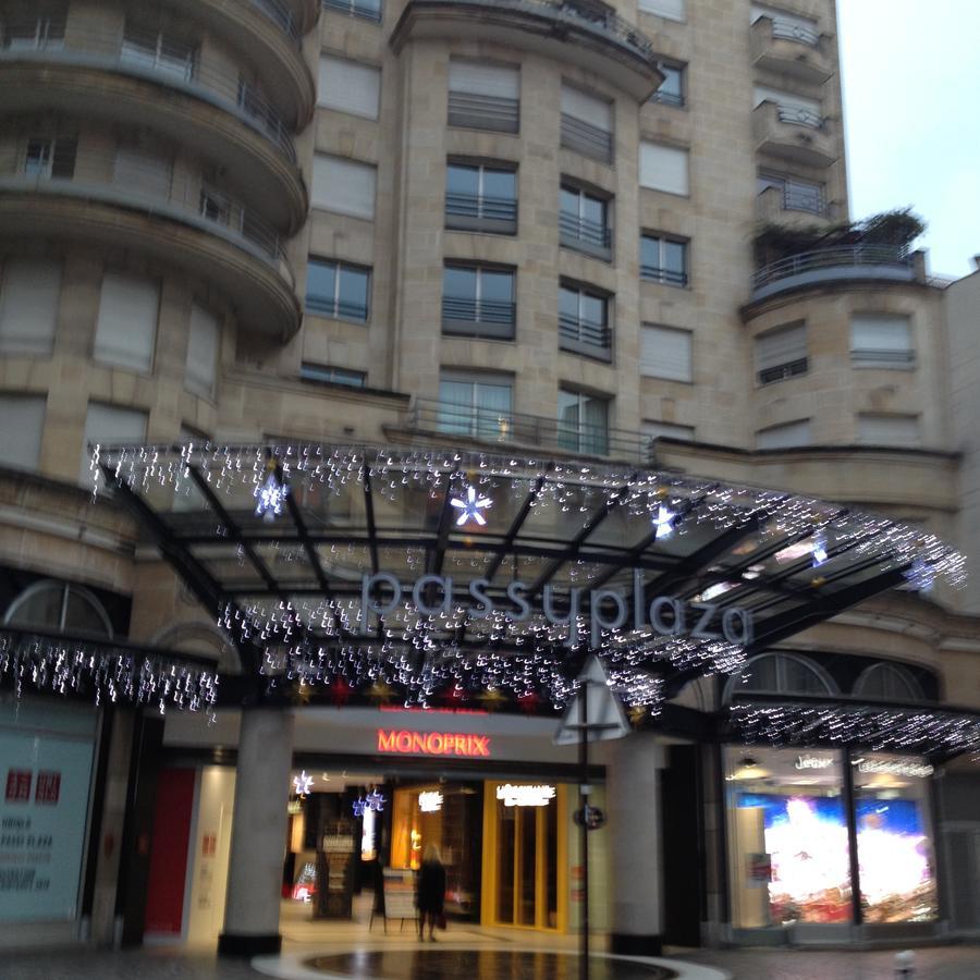 Toureifelchampselysee Paris Exterior foto